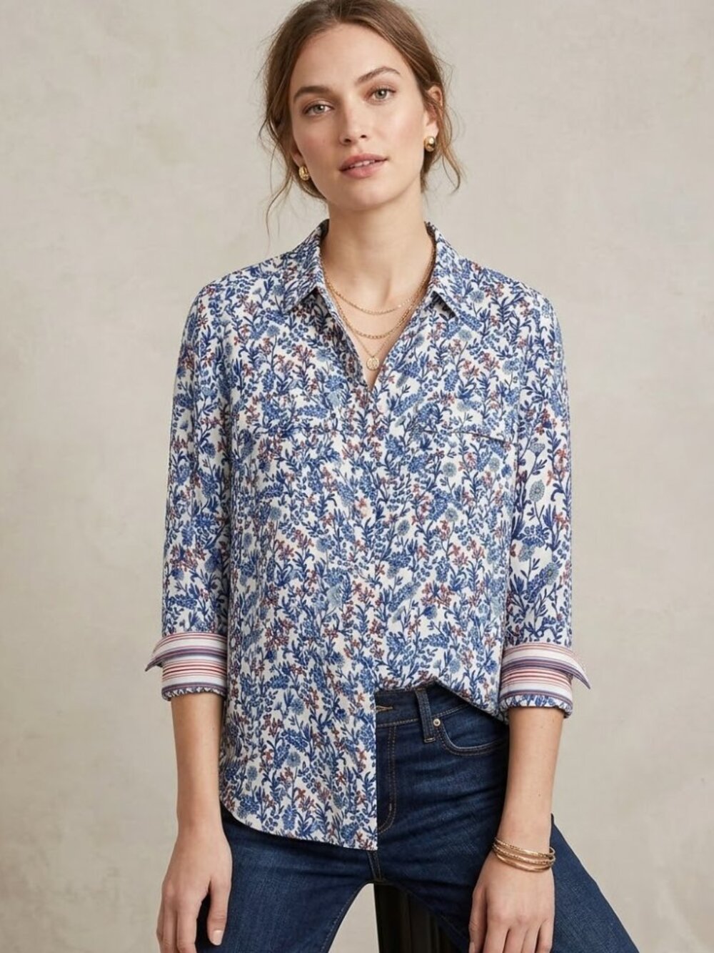 LOFT Everyday Button Up Navy and White Floral Roll Tab Sleeve Shirt Size L